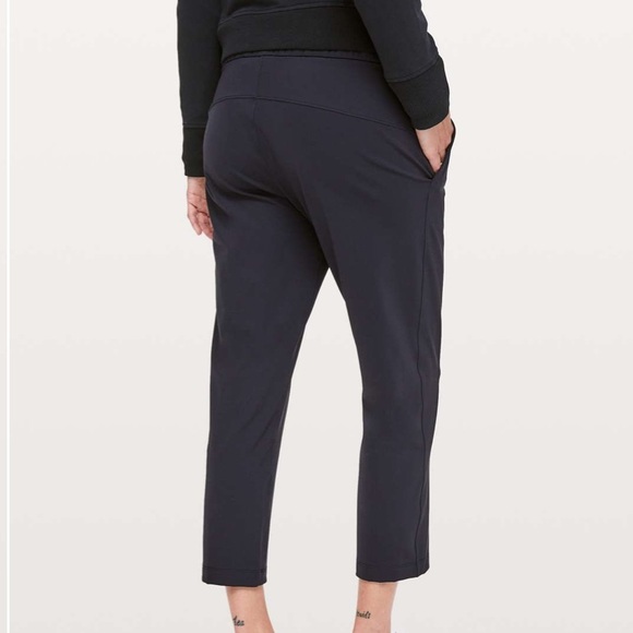Lululemon On The Fly crop *23” - Picture 3 of 5